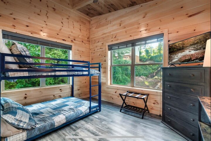 Cabin in Pigeon Forge, US