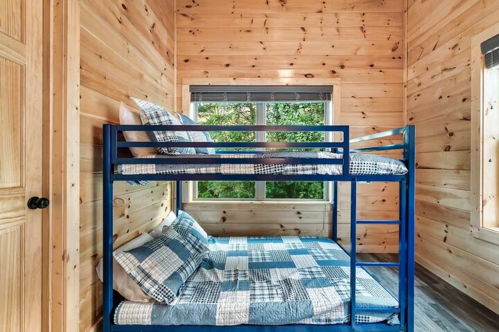 Cabin in Pigeon Forge, US