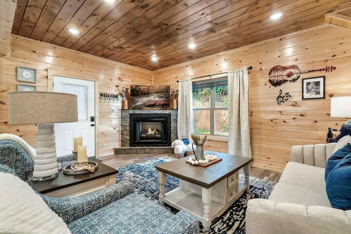 Cabin in Pigeon Forge, US