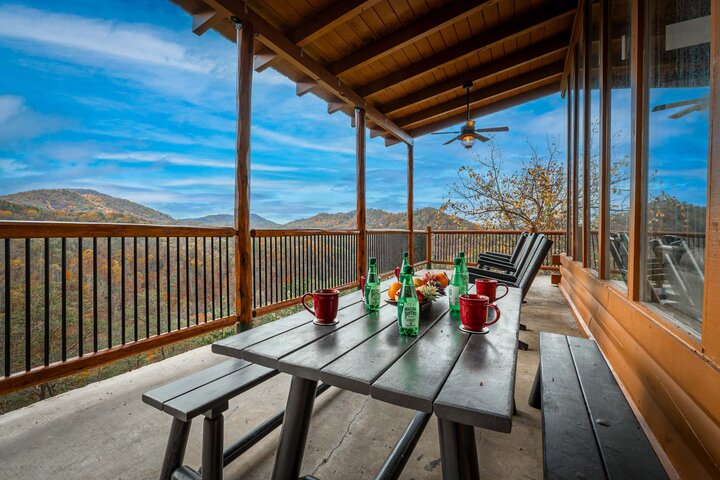 Cabin in Sevierville, US