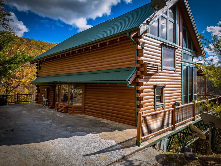 Cabin in Sevierville, US