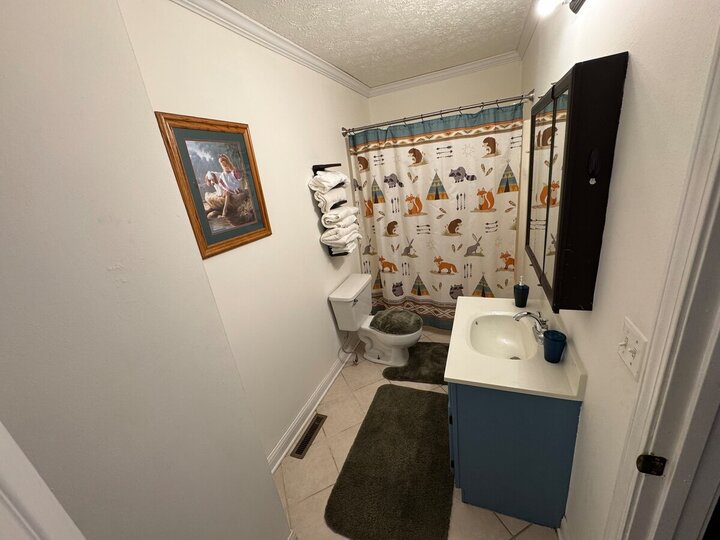 Home in Saint Robert, US