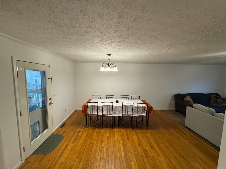 Home in Saint Robert, US