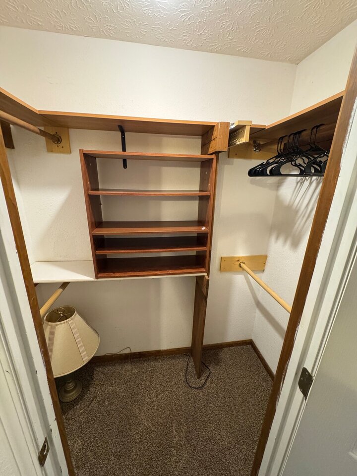 Home in Saint Robert, US