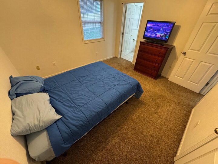 Home in Saint Robert, US