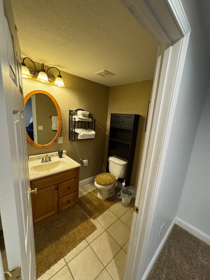 Home in Saint Robert, US