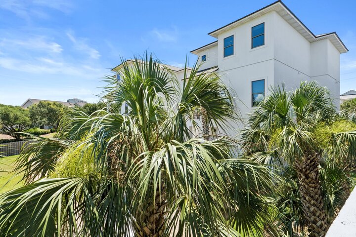 Condo in Miramar Beach, US