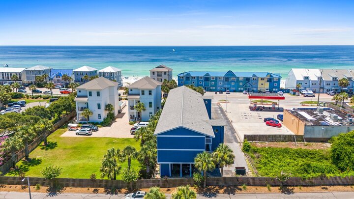Condo in Miramar Beach, US