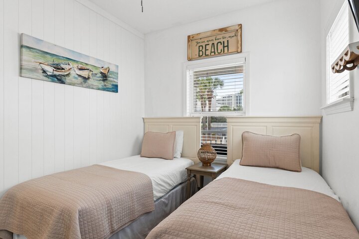 House in Miramar Beach, US