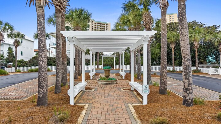 House in Miramar Beach, US