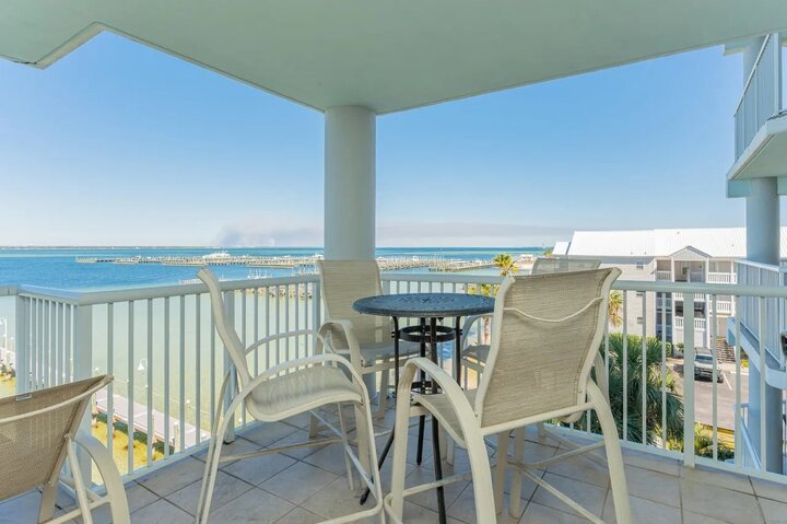 Condo in Fort Walton Beach, US