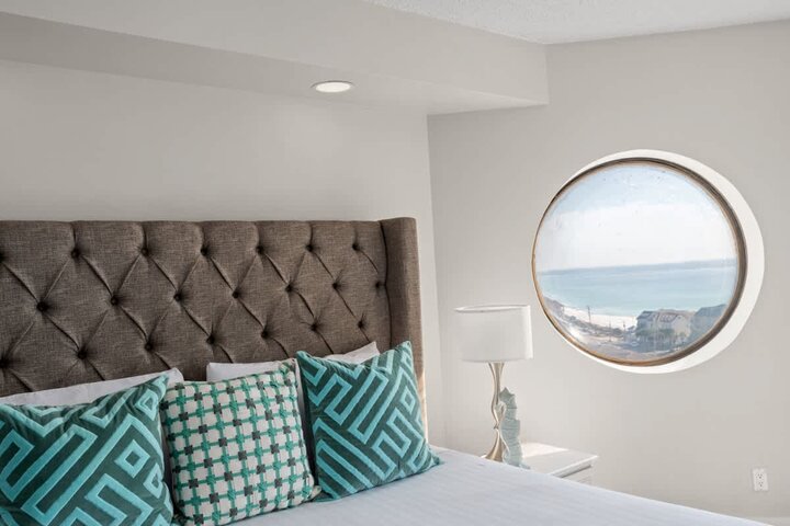 Condominium in Miramar Beach, US