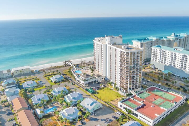 Condominium in Miramar Beach, US