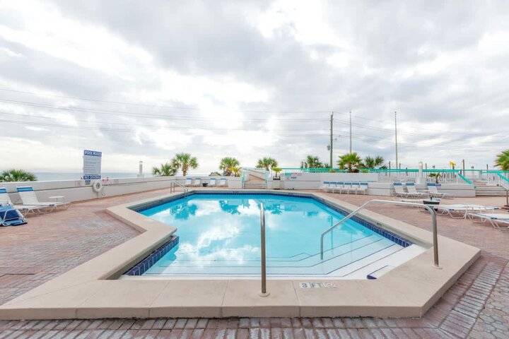 Condominium in Miramar Beach, US