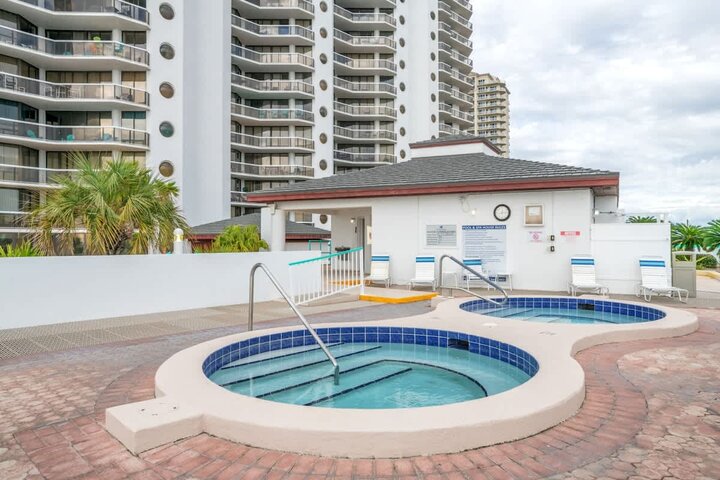 Condominium in Miramar Beach, US