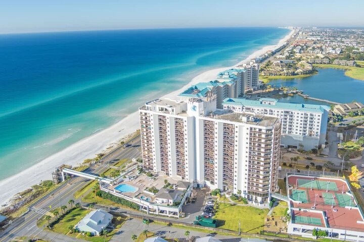 Condominium in Miramar Beach, US