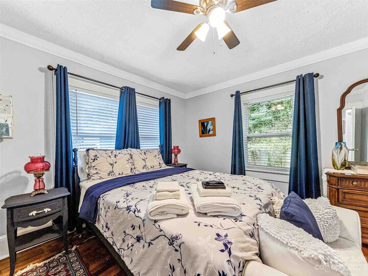 Cottage in Woodfin, US