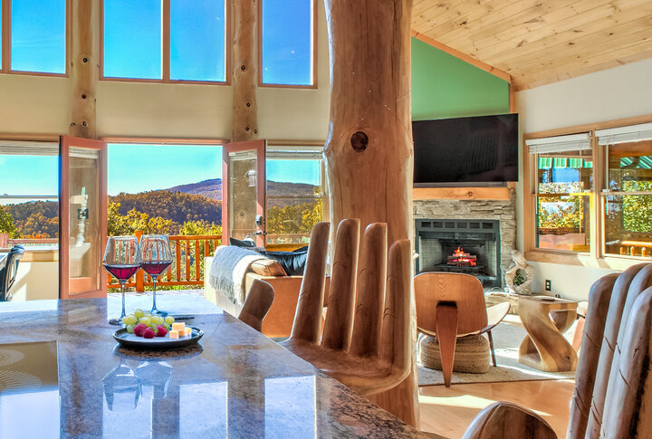 House in Old Fort, US