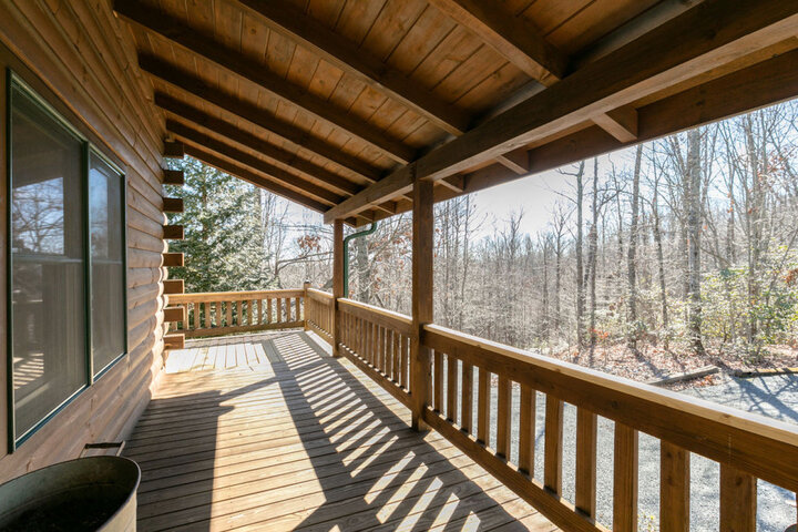 Cabin in Old Fort, US