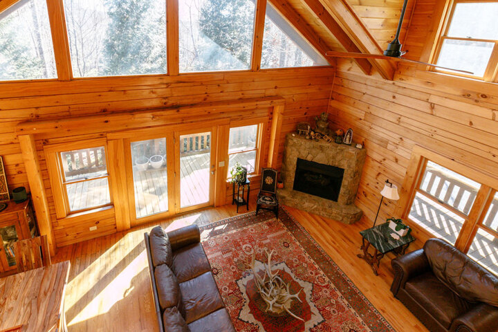 Cabin in Old Fort, US