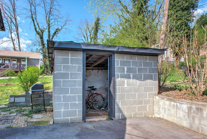 House in Old Fort, US