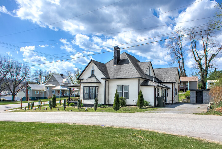 House in Old Fort, US