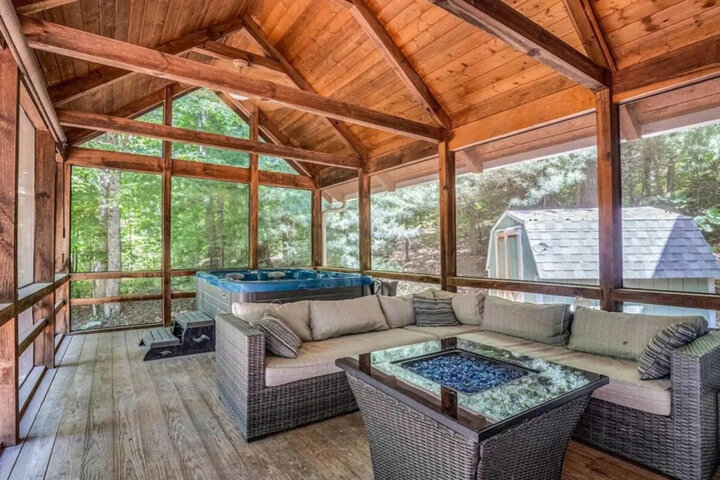 House in Old Fort, US