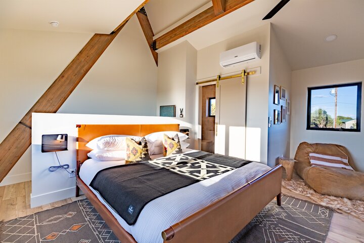 Cabin in Williams, US