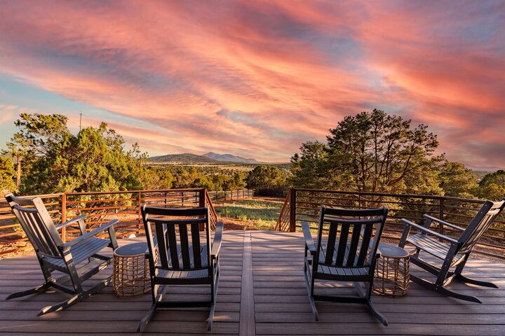 Cabin in Williams, US