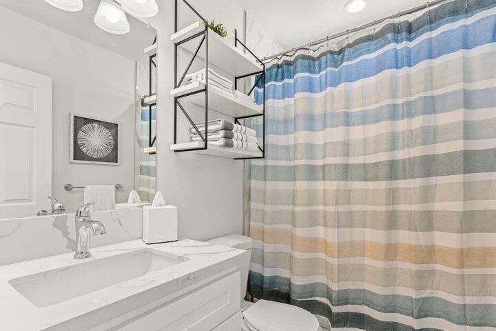 Apartment in Simi Valley, US