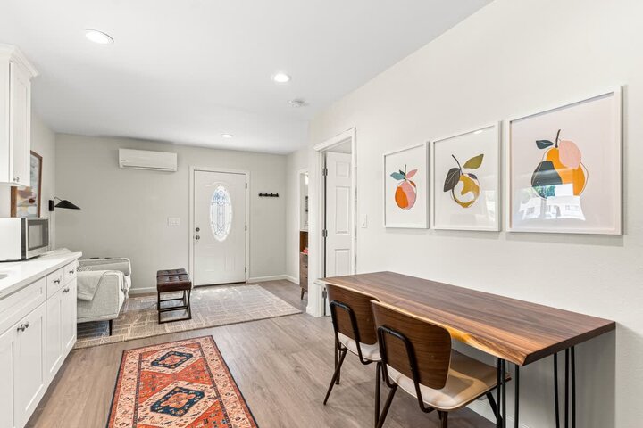 Apartment in Simi Valley, US