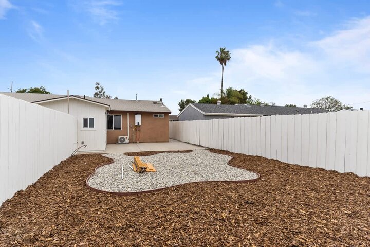 Apartment in Simi Valley, US