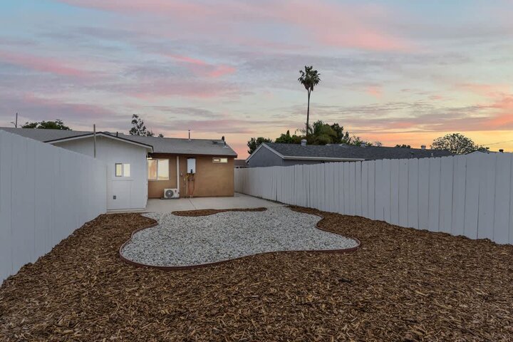 Apartment in Simi Valley, US