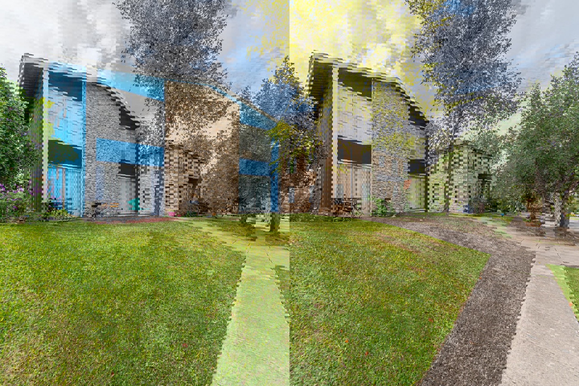 Image 15
