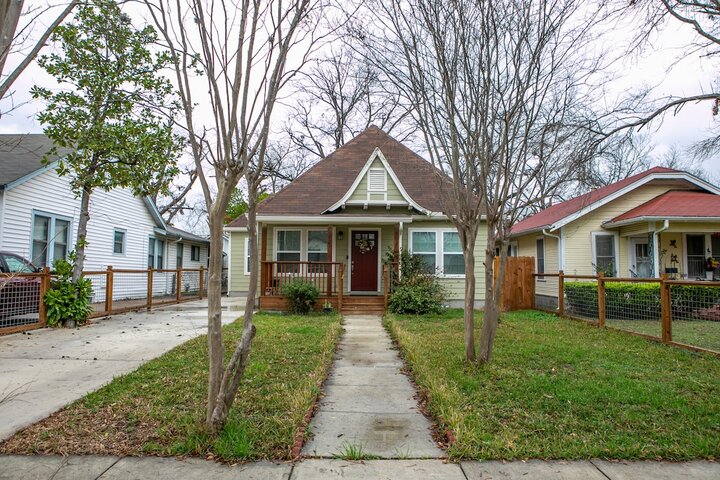 Bungalow in San Antonio, US