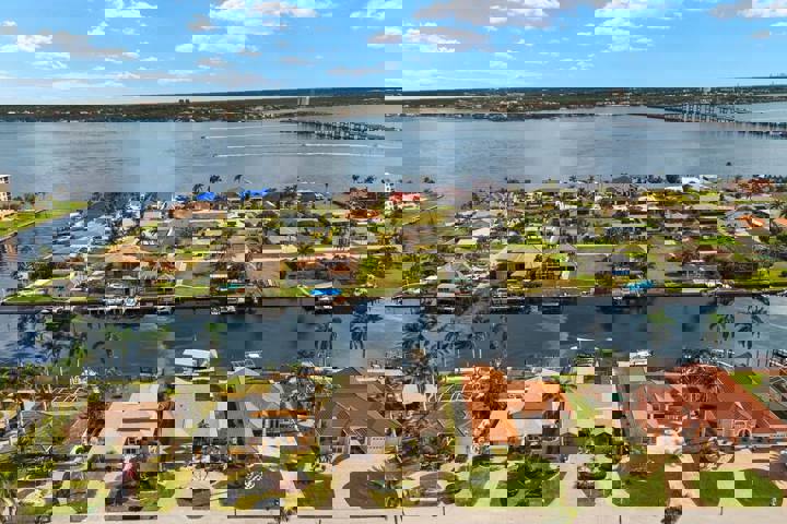 Home in Cape Coral, US