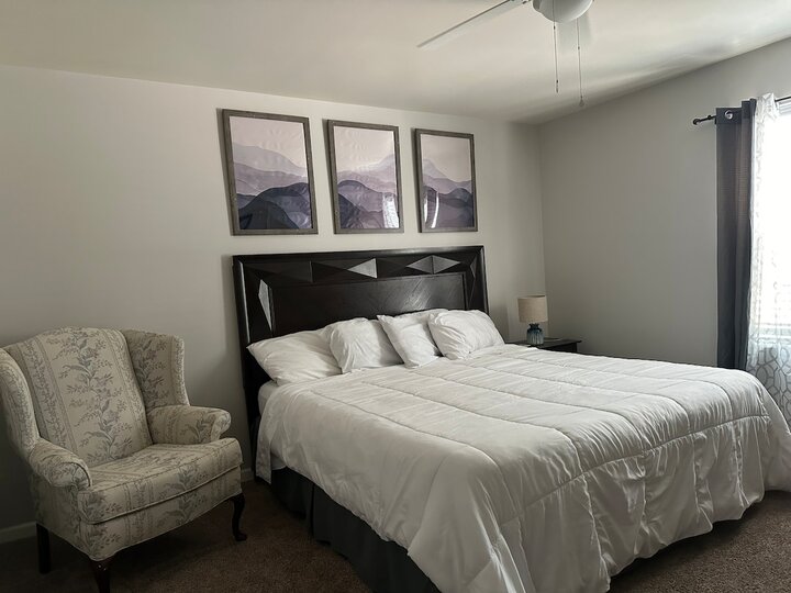 Rental unit in St Robert, US