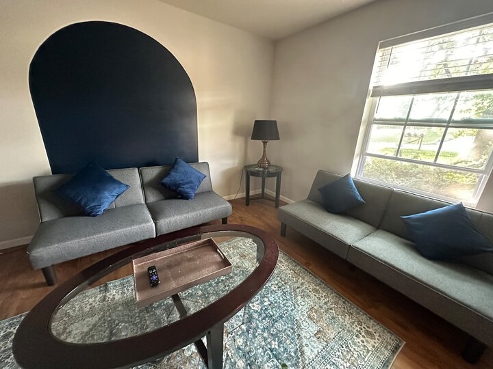 Rental unit in St Robert, US