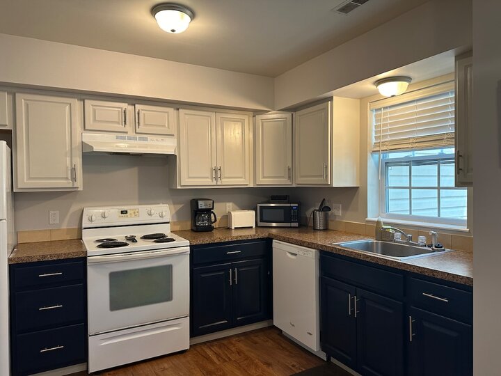 Rental unit in St Robert, US