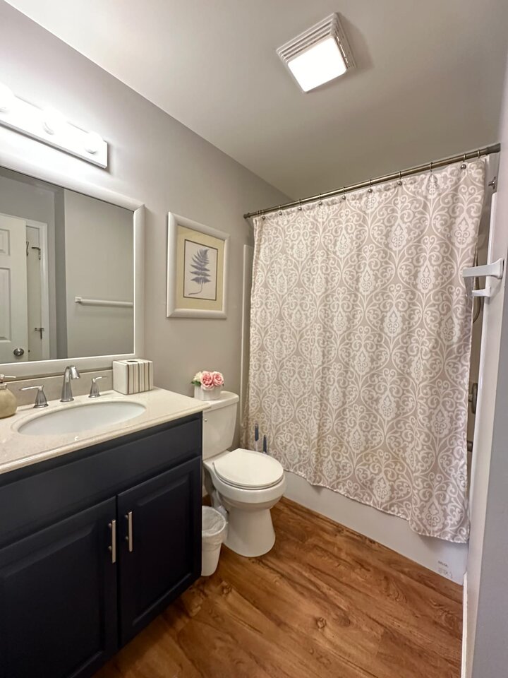 Rental unit in St Robert, US