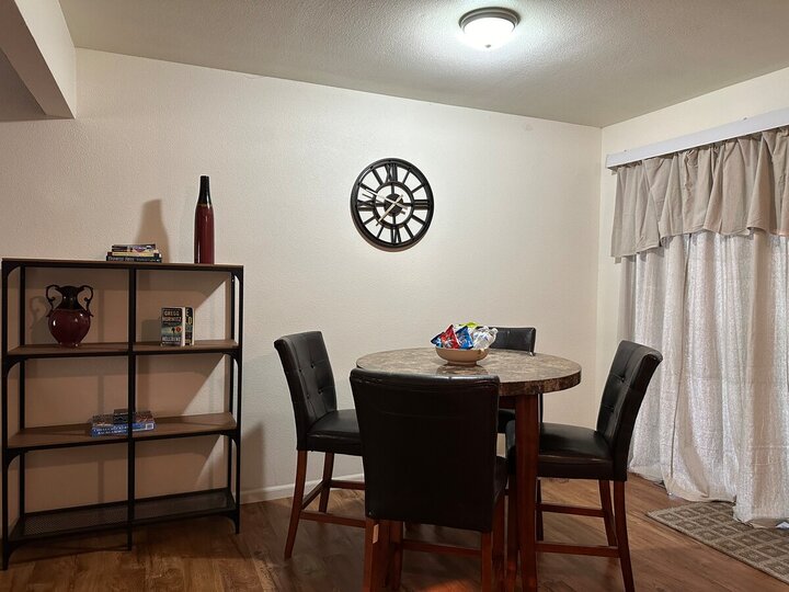 Rental unit in St Robert, US