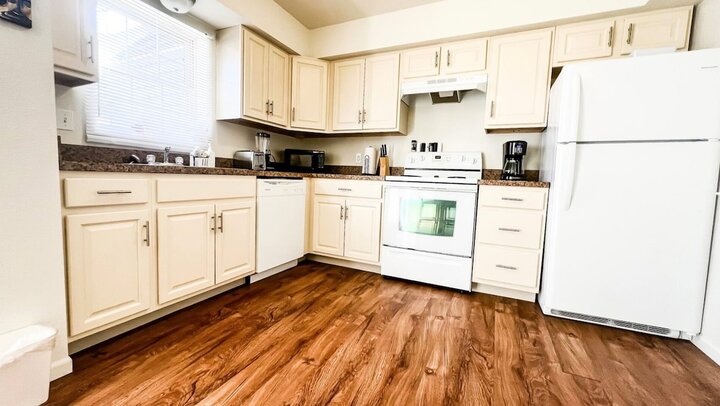 Rental unit in St Robert, US