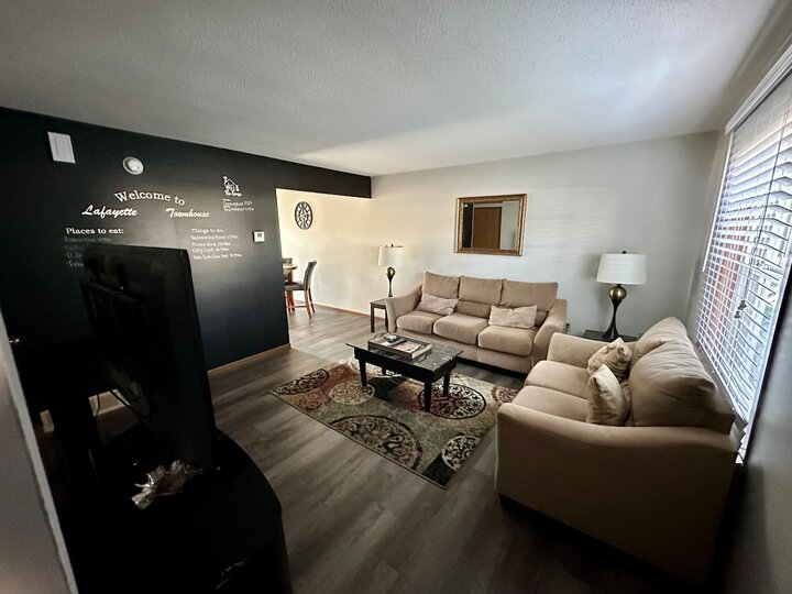 Rental unit in St Robert, US