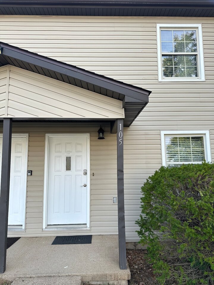 Rental unit in St Robert, US