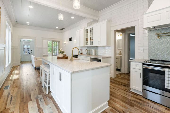 House in New Albany, US