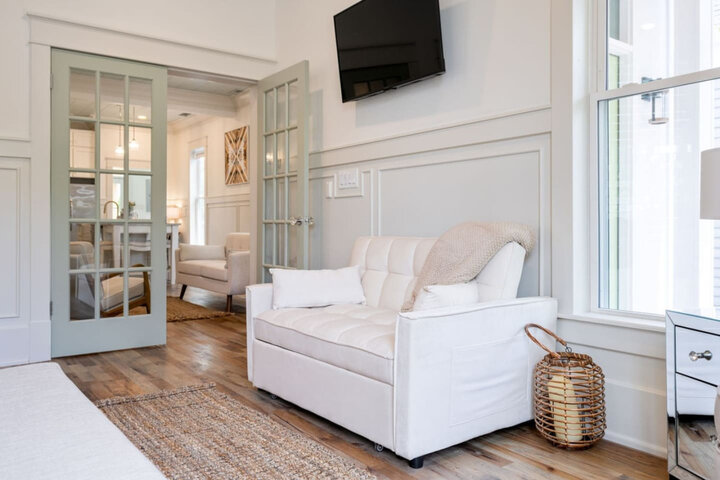 House in New Albany, US