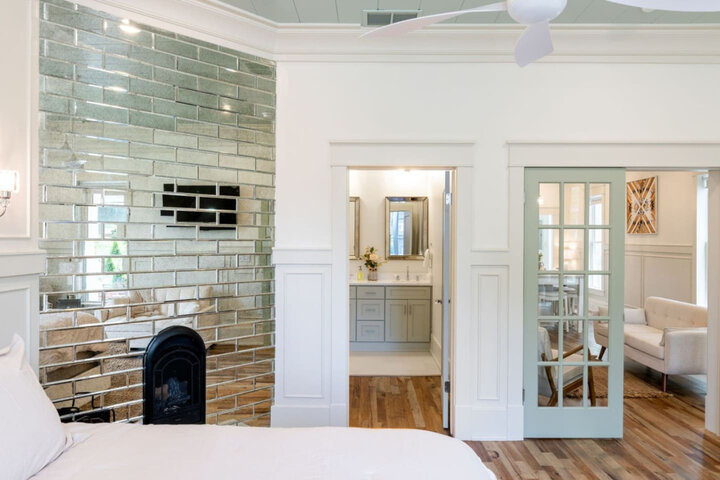 House in New Albany, US