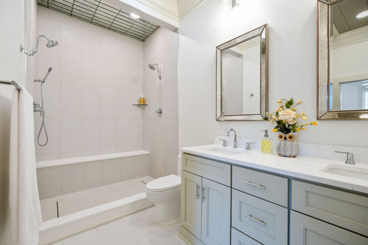 House in New Albany, US