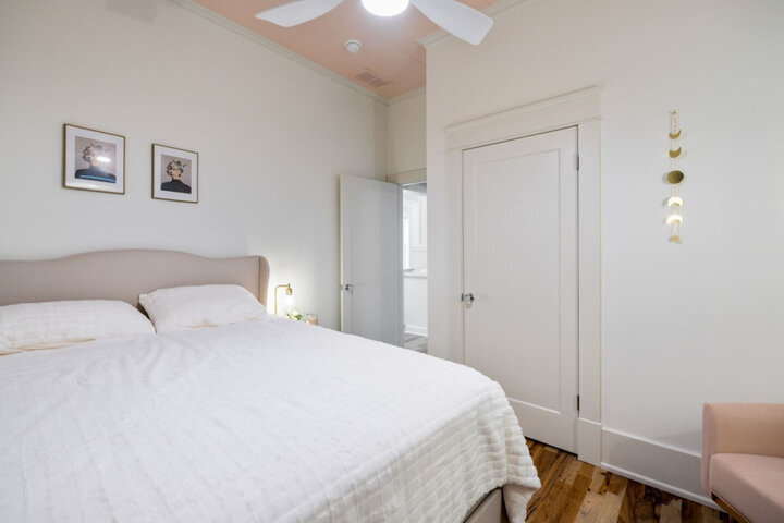 House in New Albany, US