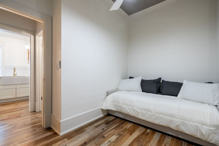 House in New Albany, US